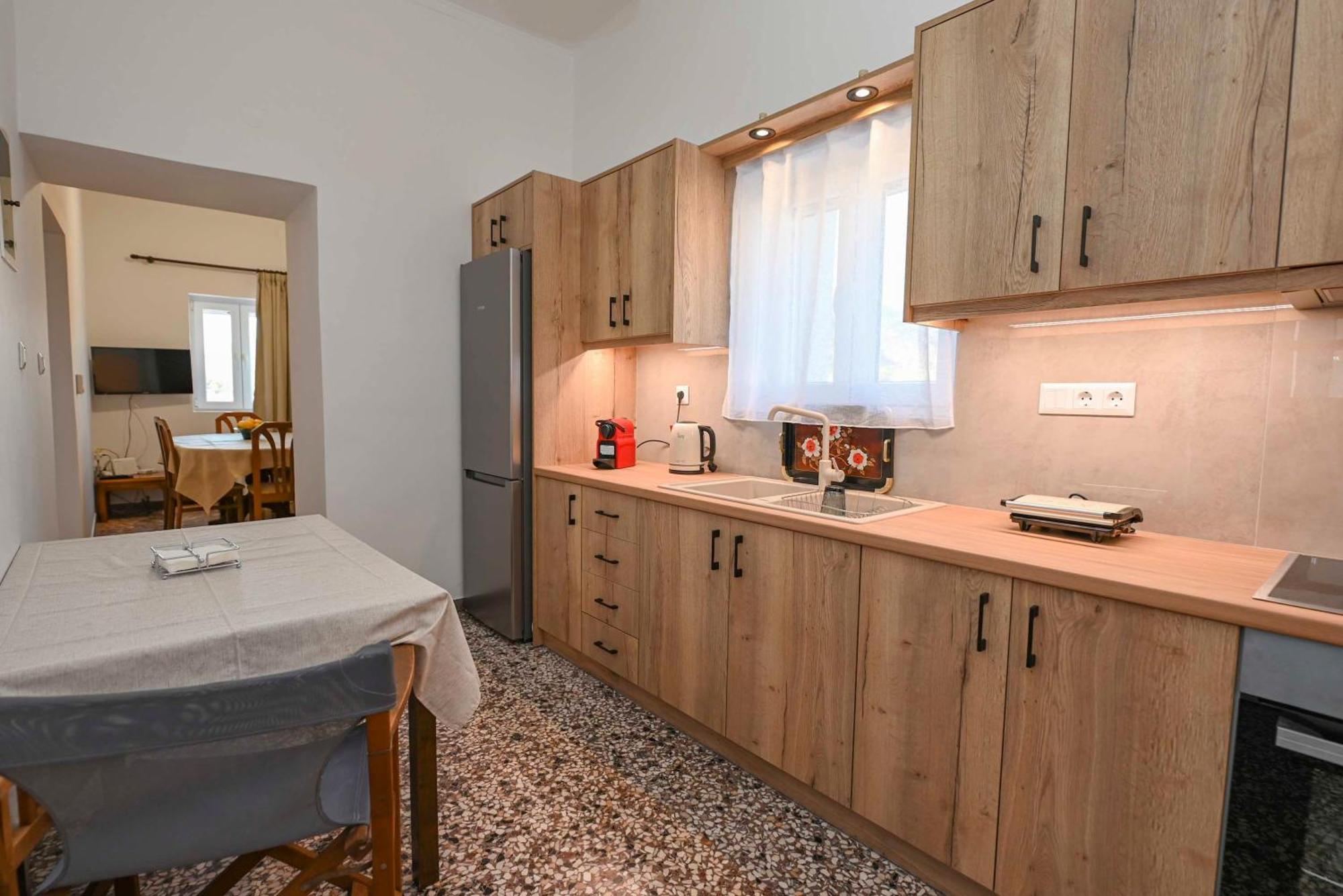 Η Όμορφη Κώμη - Beautiful Komi Spacious Apartment Exterior foto